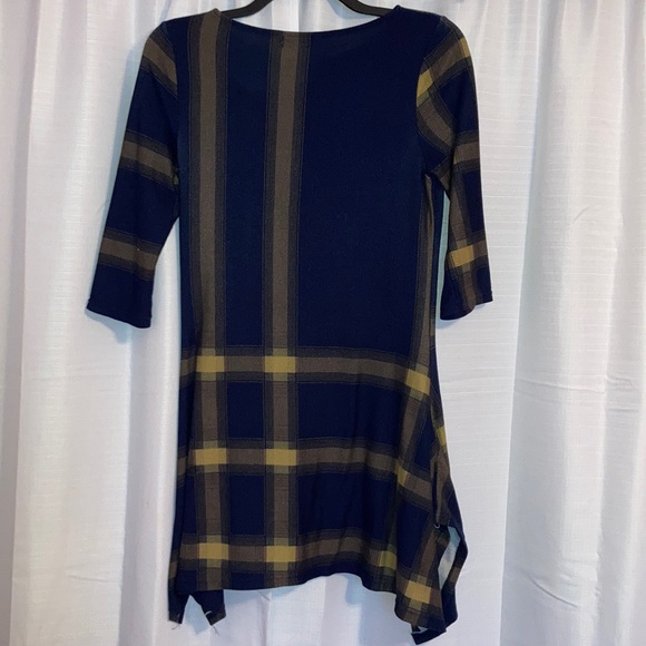 Tunic - Picture 3 of 3